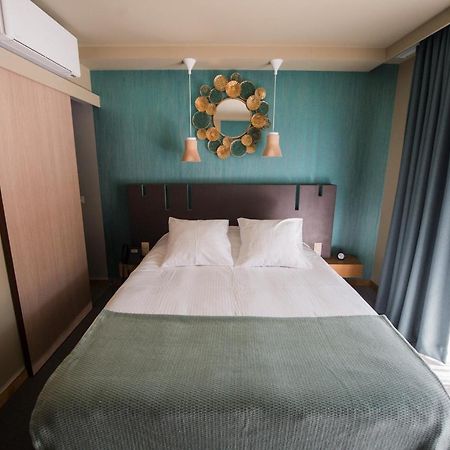 La Libellule Hotell Beauraing Exteriör bild