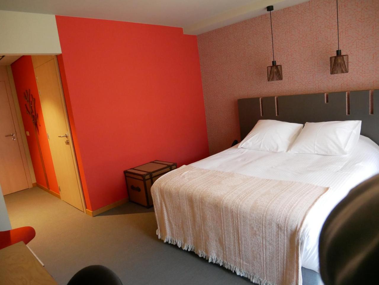 La Libellule Hotell Beauraing Exteriör bild