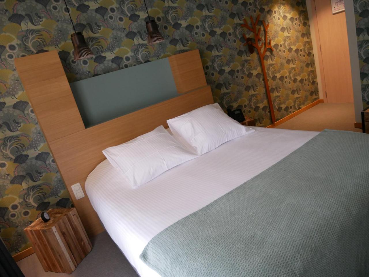 La Libellule Hotell Beauraing Exteriör bild
