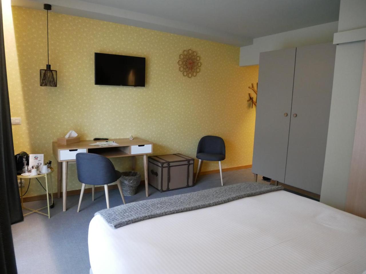 La Libellule Hotell Beauraing Exteriör bild